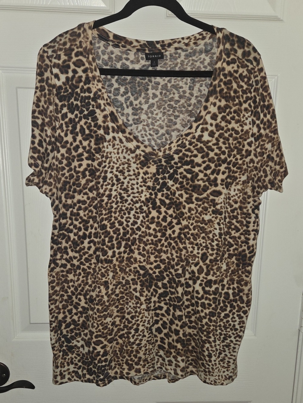 Torrid Size 2, Brown Leopard Print Girlfriend V-Neck Short Sleeve Tee